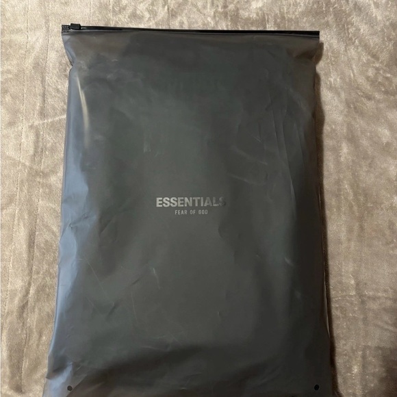 NEW Fear of God Essentials Stretch Limo Sweatpants 100% Authentic - Picture 4 of 4